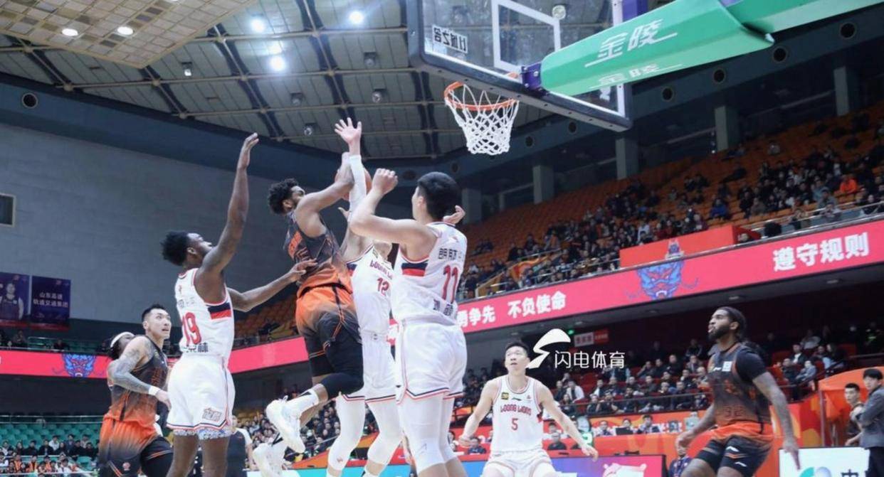 9game官方-包含窗口期广厦男篮调整名单以备欧联；调整名单环节打磨；气氛紧张；轮换策略成焦点的词条