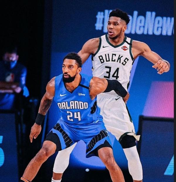 九游网页版入口-包含密尔沃基雄鹿内部会议纪要流出：关键时刻篮板制胜，欧冠使命明确，更衣室氛围转暖的词条